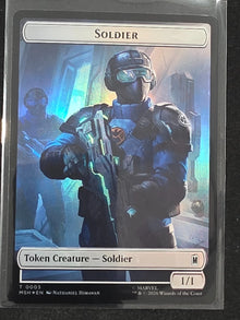 Villain / Soldier (msh) #9/3 - MTG Marvel Super Heroes Token image 2
